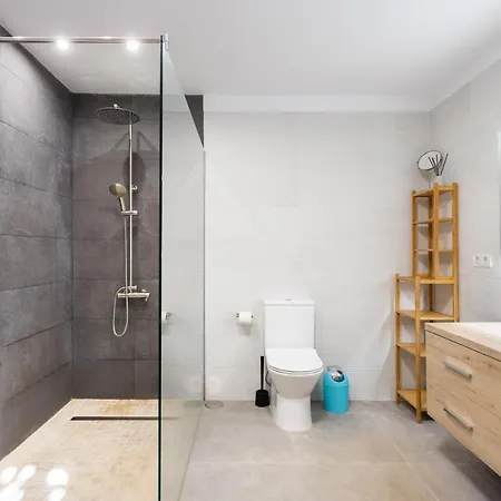 Home2book Elegant El Private Pool&bbq 别墅